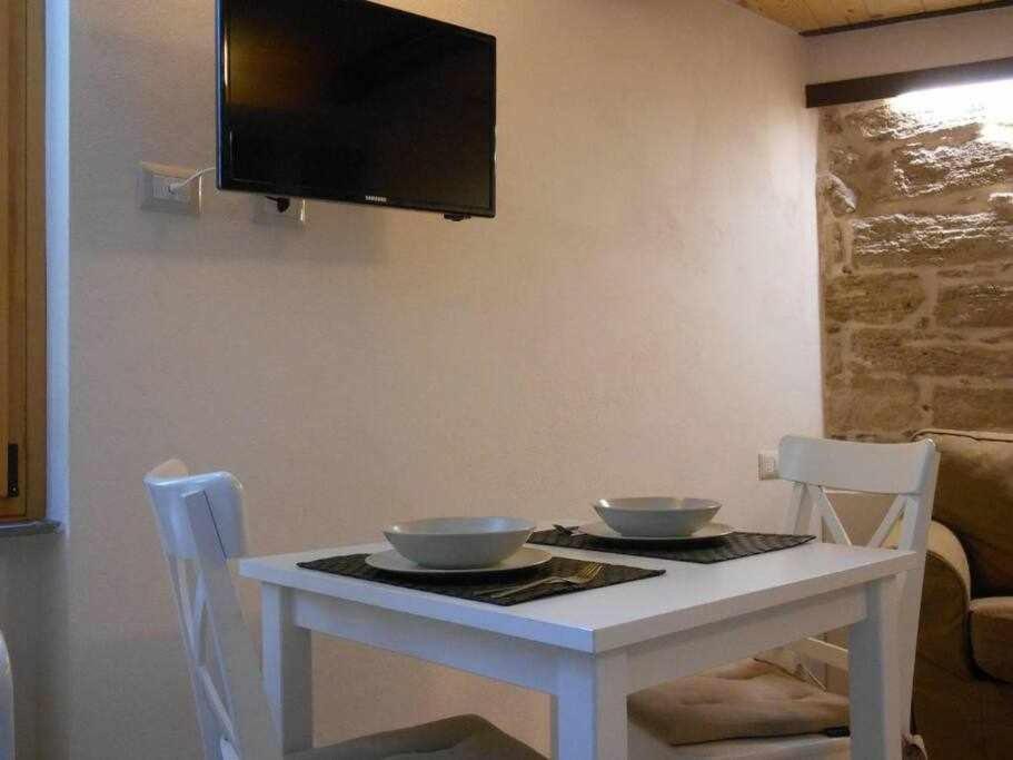Suite Minerva 10 Steps From Piazza Civica Alghero Exterior photo